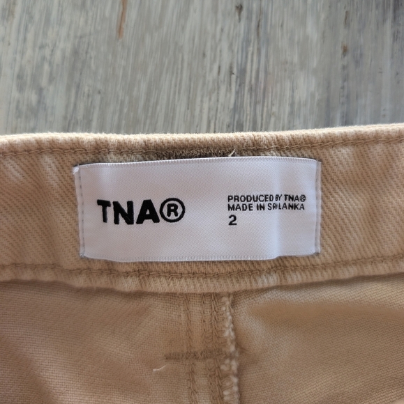 Aritzia TNA Greenwich Khaki Women's 2 - Picture 7 of 11